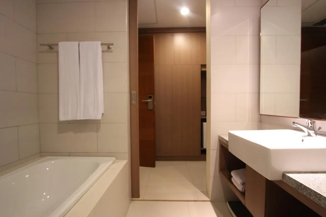 Grand La Walon Hotel Legian