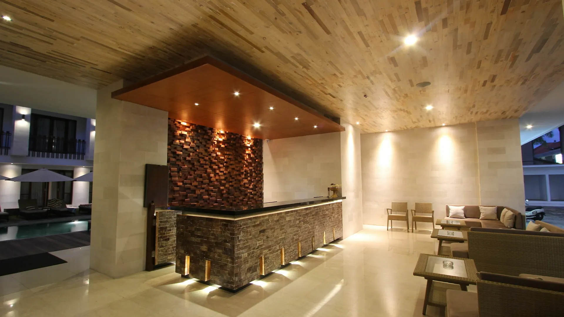 Grand La Walon Hotel Legian