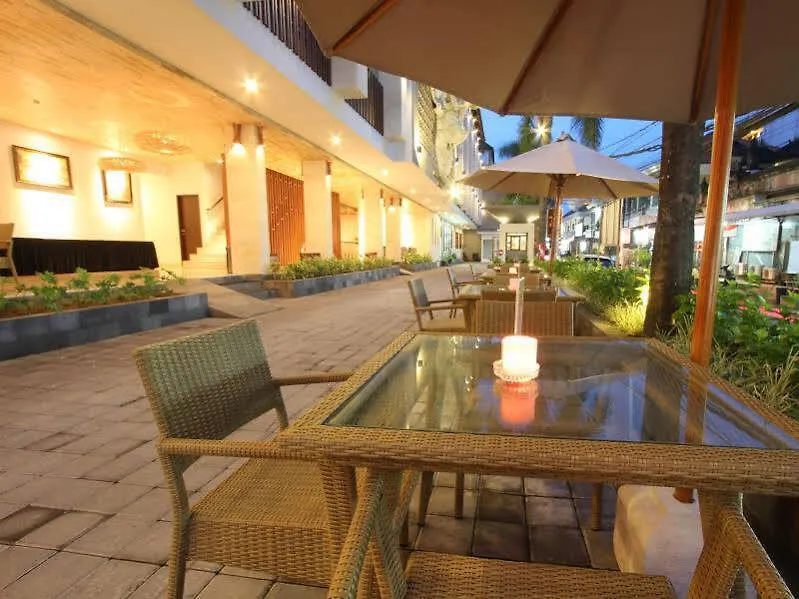***  Grand La Walon Hotel Legian Endonezya