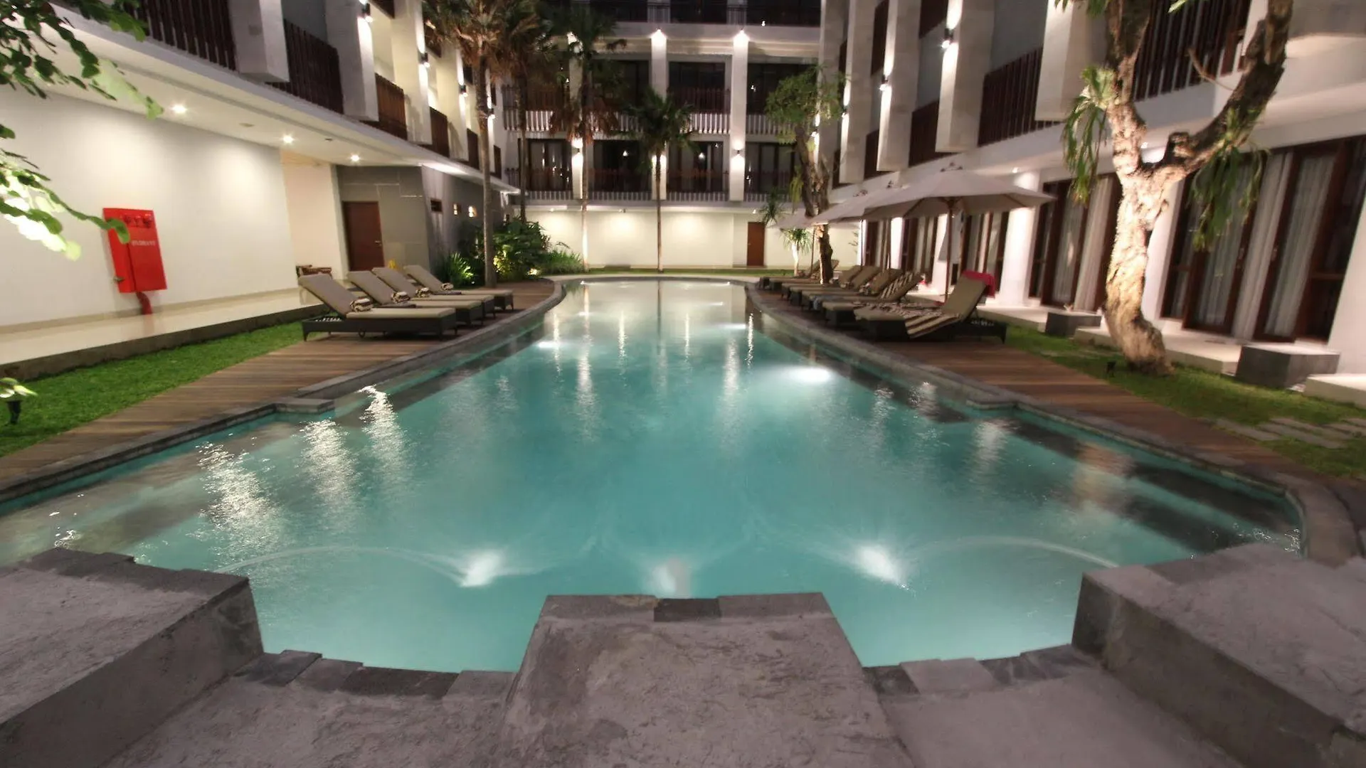 Grand La Walon Hotel Legian